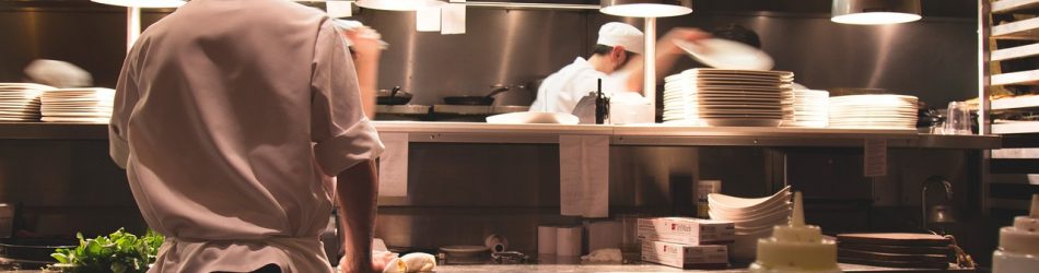 Charcoal vs. Gas Grills: Which is Better for Your Restaurant?